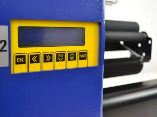 DPR double label dispenser detail